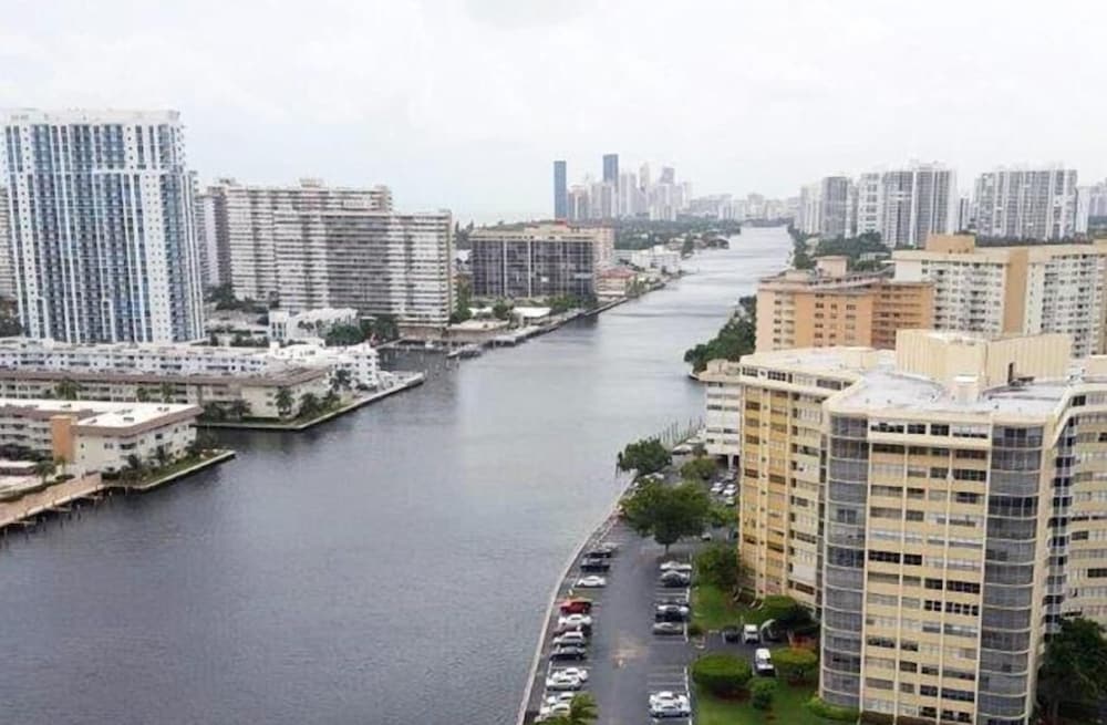 Фото Bwalk Resort Rentals