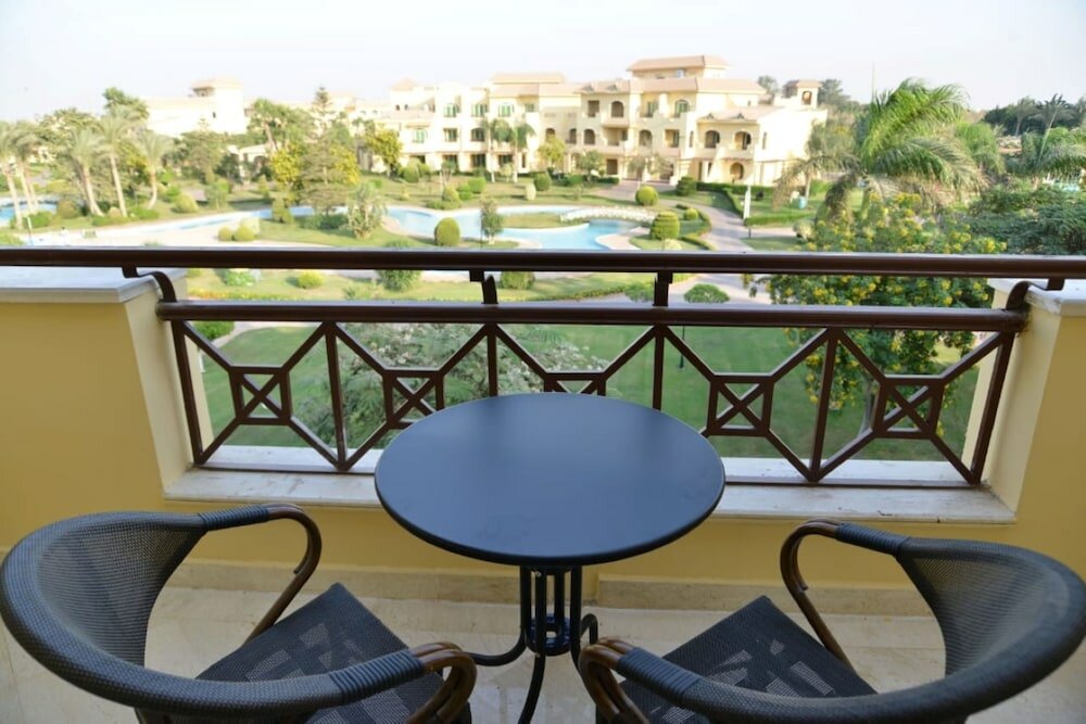 Фото Movenpick Hotel Cairo Media City