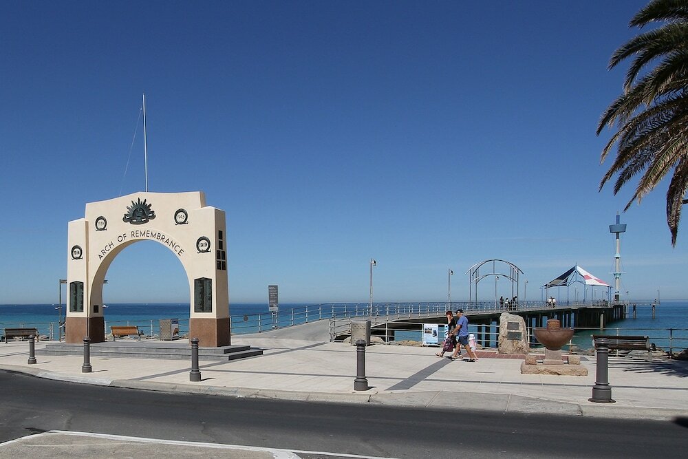 Фото Esplanade Hotel