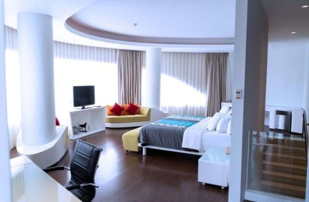 Фото Sensa Hotel