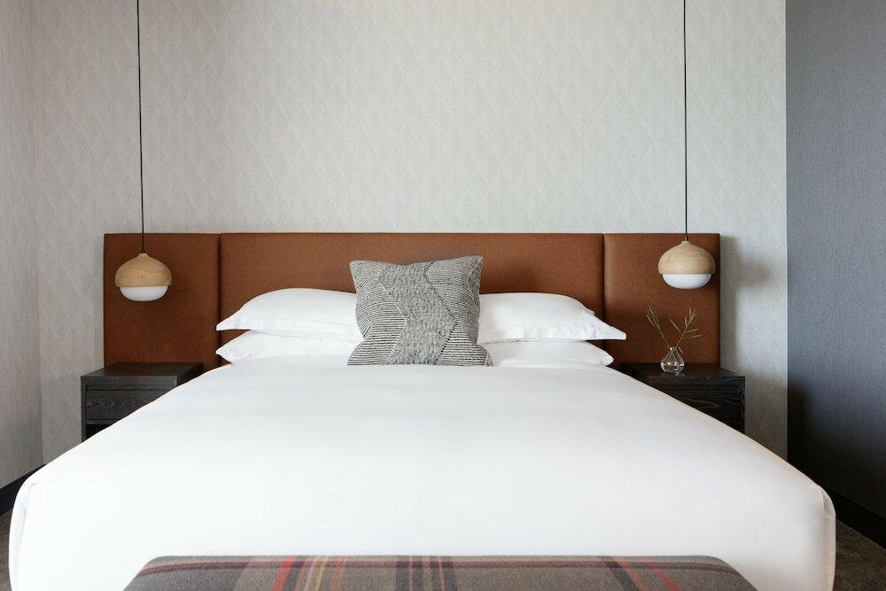 Фото Kimpton Armory Hotel Bozeman, an Ihg Hotel