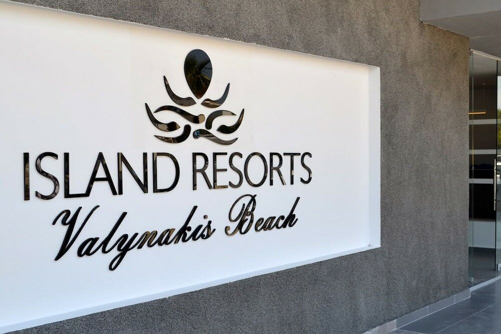 Фото Island Resorts Maya Beach