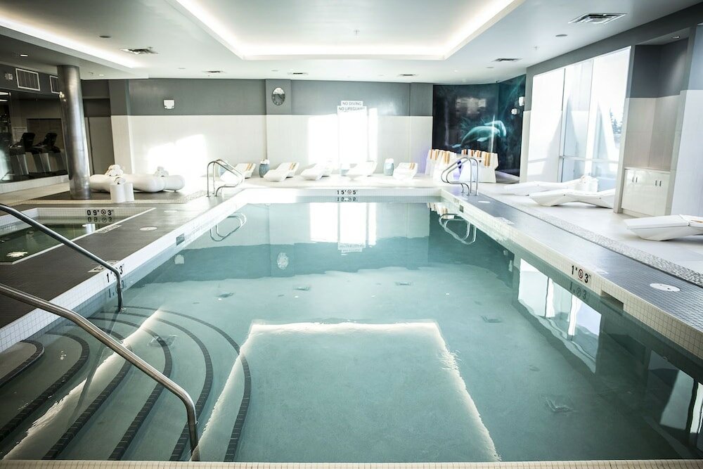 Фото Renaissance Edmonton Airport Hotel