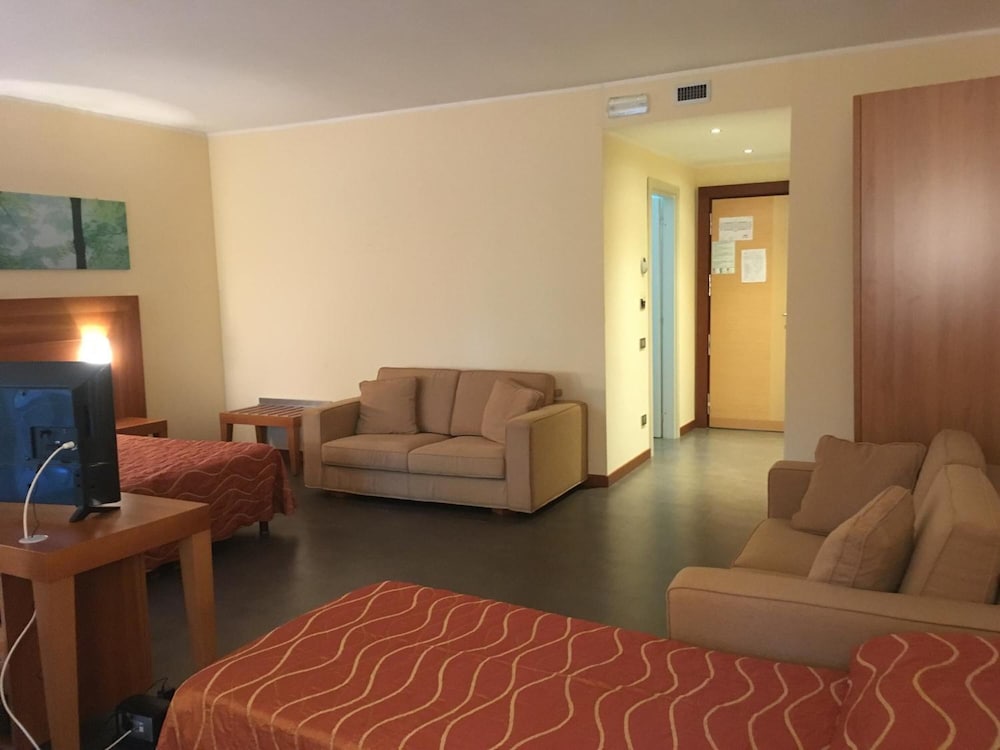 Фото Hotel Langhe & Monferrato