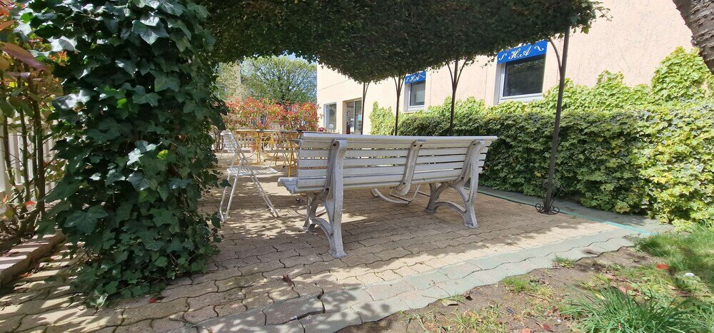 Фото Kyriad Direct Arpajon