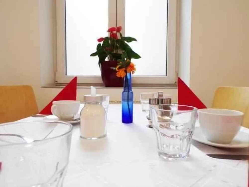 Фото Hotel City Residence