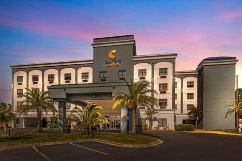 Гостиница Comfort Suites West Jacksonville в Джэксонвилле