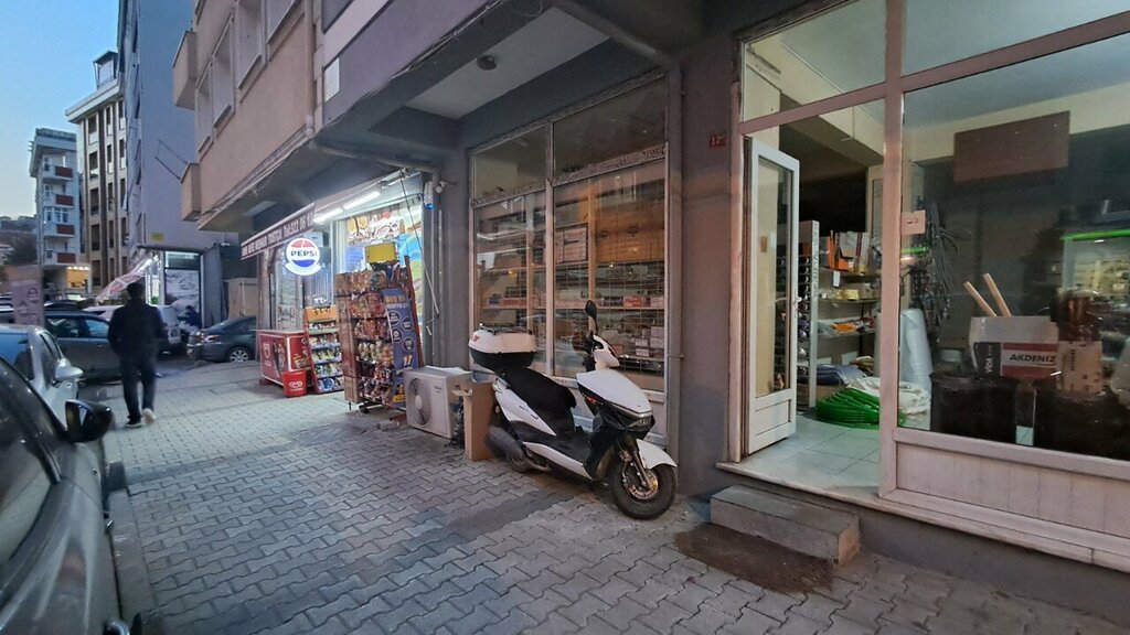 Hardware store Zingil Trade Hardware, Istanbul, photo