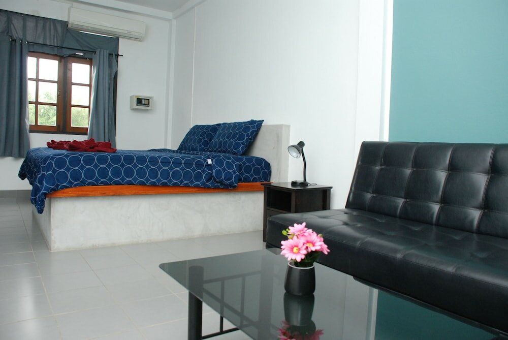 Фото Sea & Sand Hotel