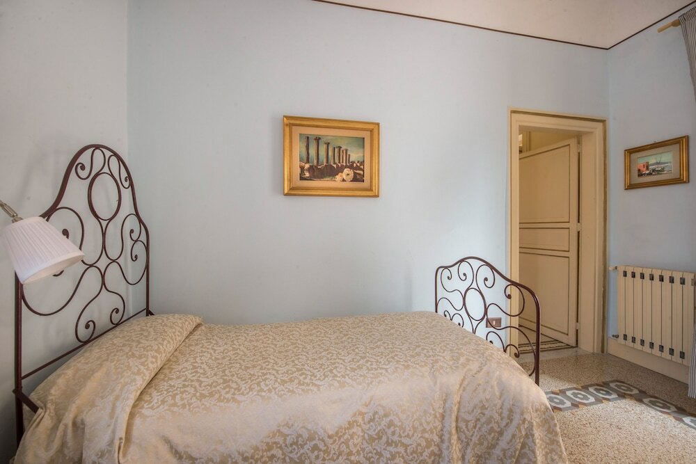 Фото Casa d'Arte Ugdulena con piscina e terrazza