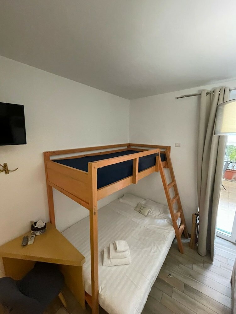 Фото Flatinrome Trastevere Deluxe Rooms