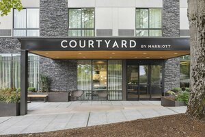 Гостиница Courtyard by Marriott Seattle Northgate