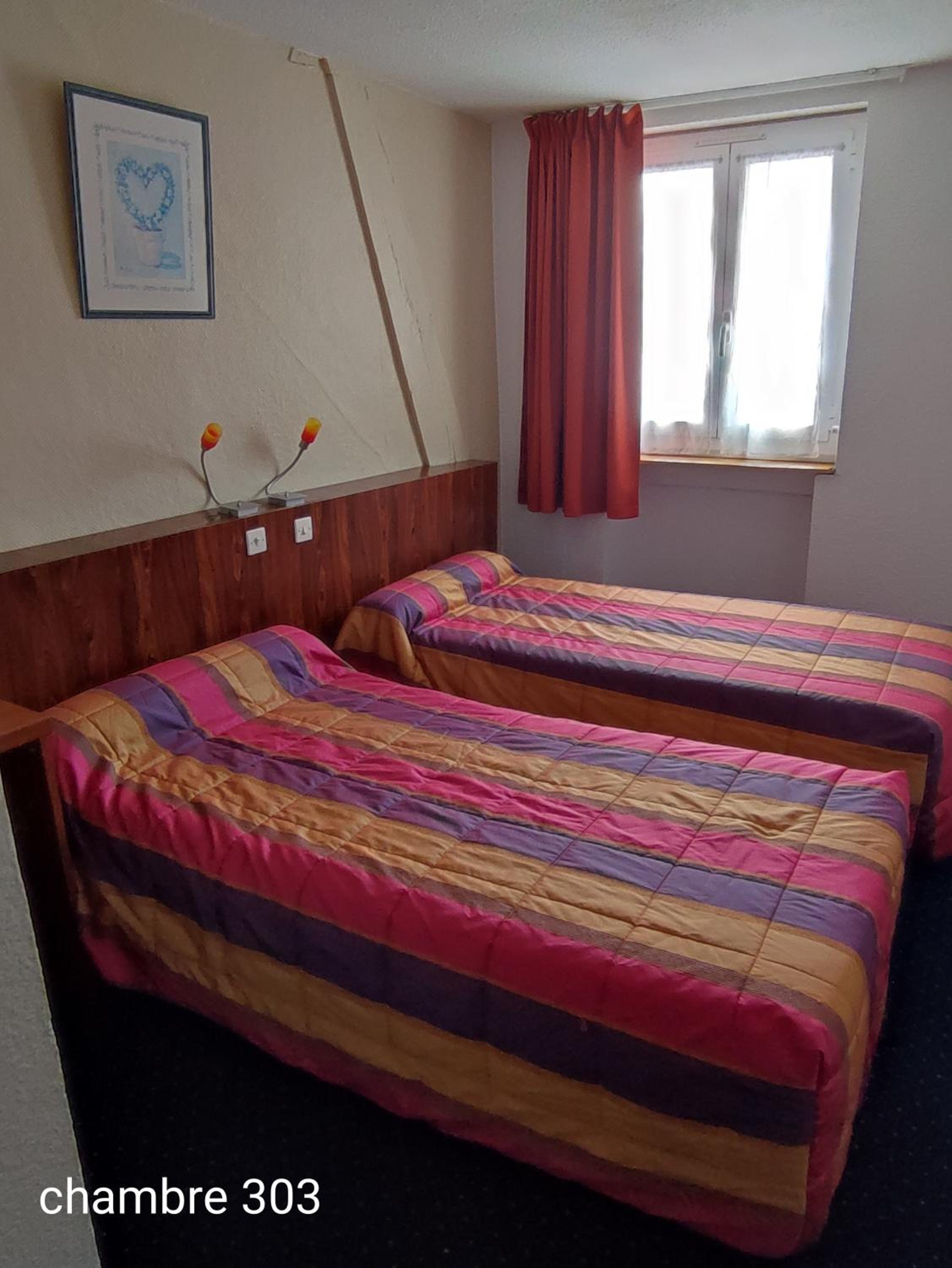 Фото Hotel du Commerce Et de Navarre