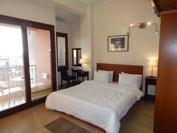 Фото Kripis Studio Thessaloniki Apart-Hotel