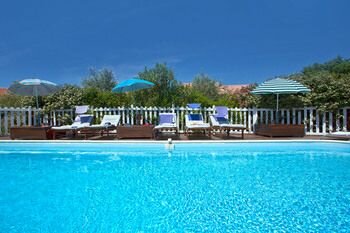 Гостиница R& xE9; sidence Agula Mora в Сартене