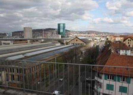 Фото HITrental Letzigrund - Apartment