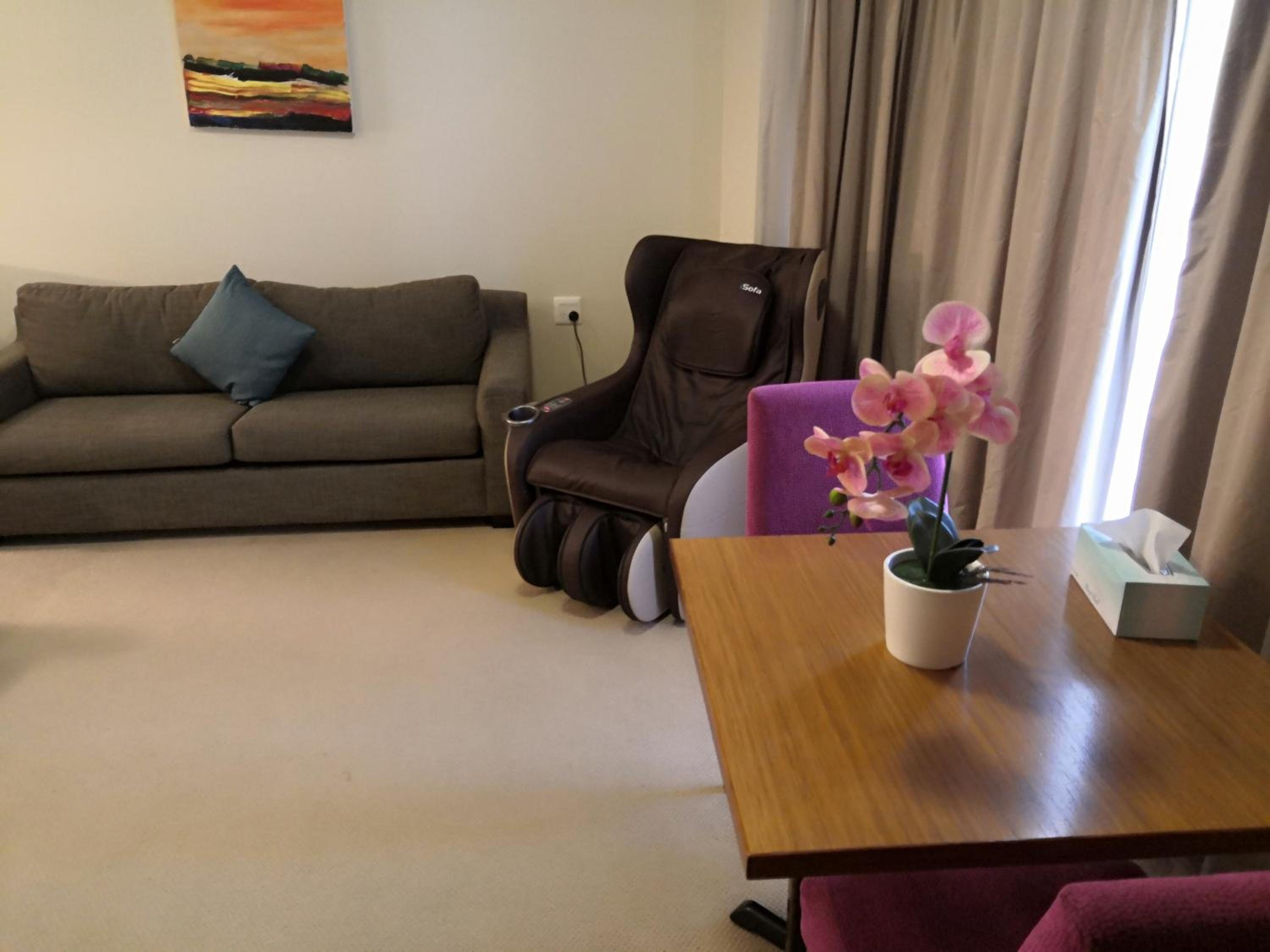 Фото Ocean Breeze Hotel