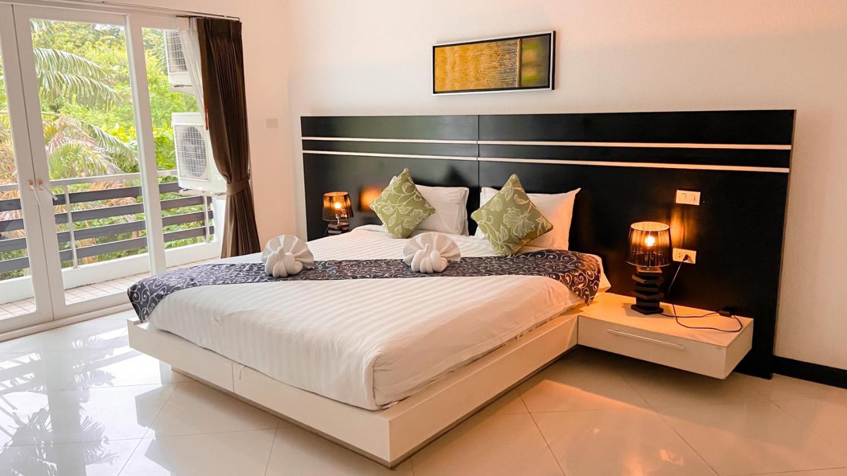 Фото Tabaluga Pool Villa Hotel