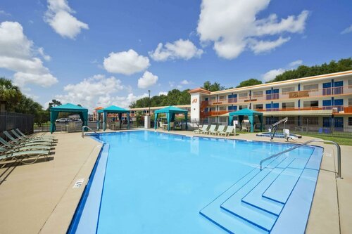 Гостиница Howard Johnson by Wyndham Ocala Fl