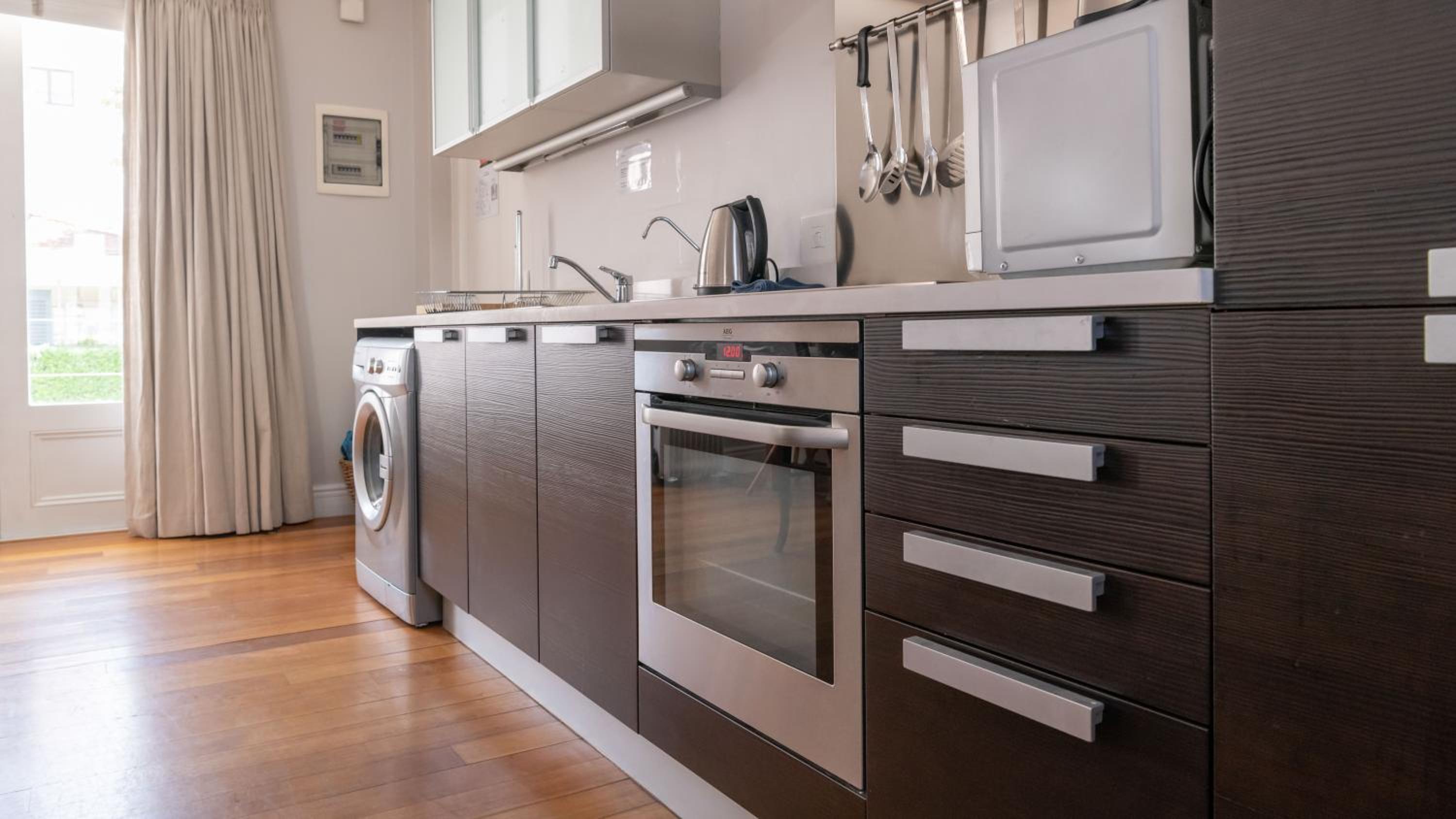 Фото The Majestic Apartment