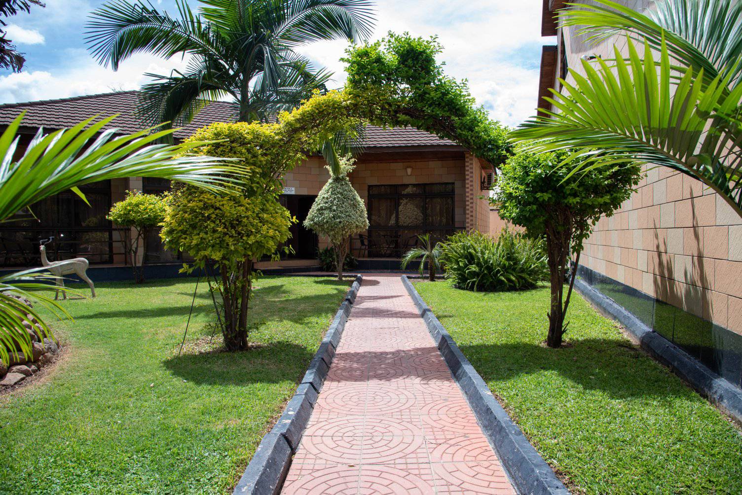 Фото Mika Hotel, Kabulonga