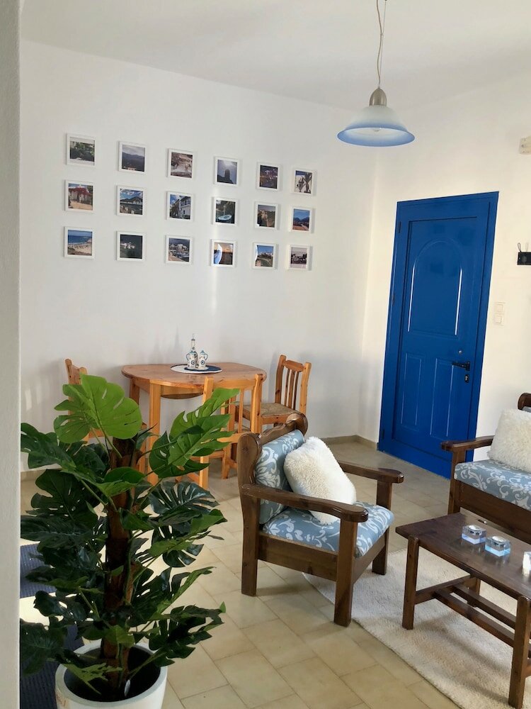 Фото Aphrodite and Apollo Apartments