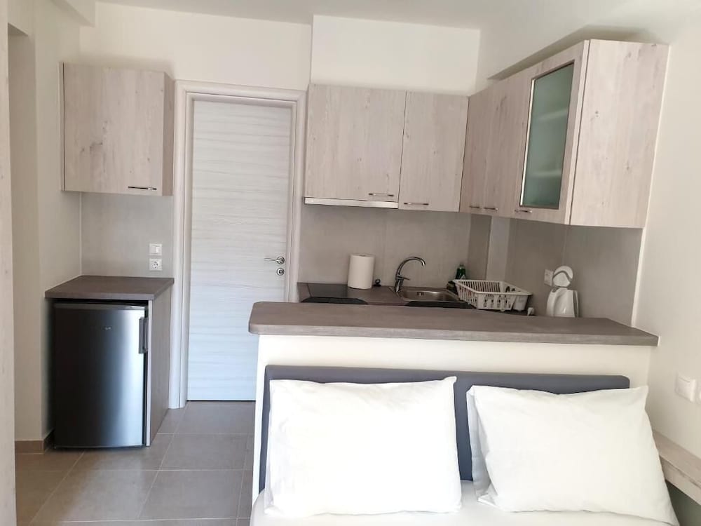 Фото Elvita Apartments 3