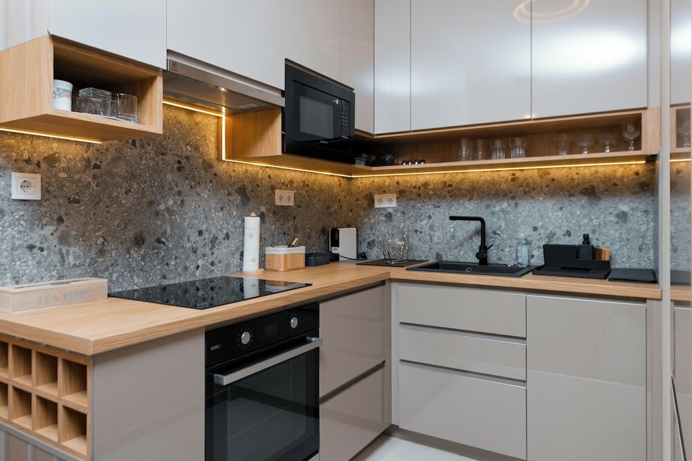 Фото WaterFront City Apartments by UrbanRent