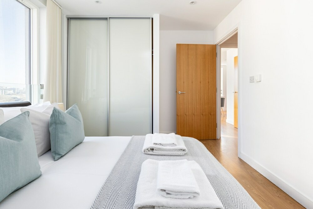 Фото The Bow Apartment