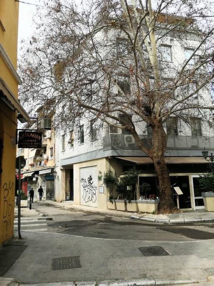 Фото Magnificent Apt under the Acropolis