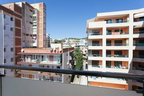 Гостиница Bed and Go Apartments Lloret в Льорет-де-Маре