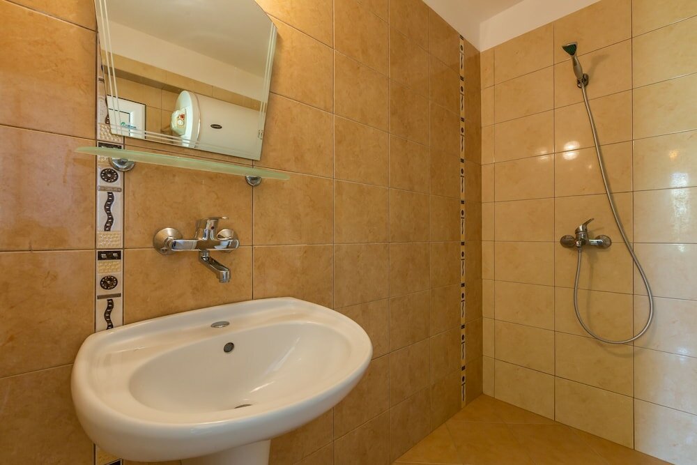 Фото Family Apartment in Dafinka Guest House