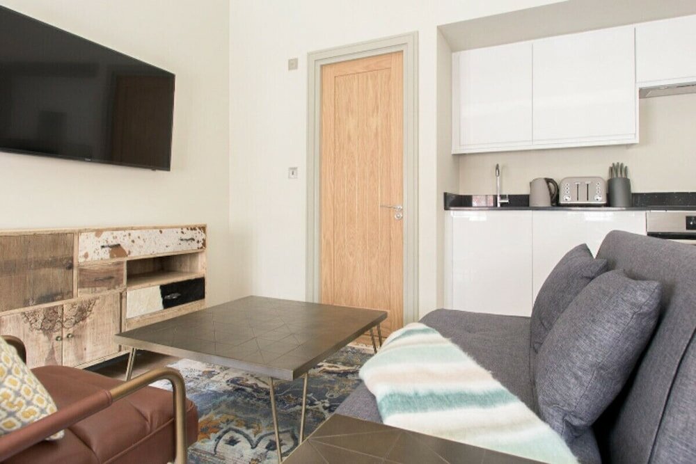 Фото The Soho Loft - Elegant & Modern 1bdr in Soho