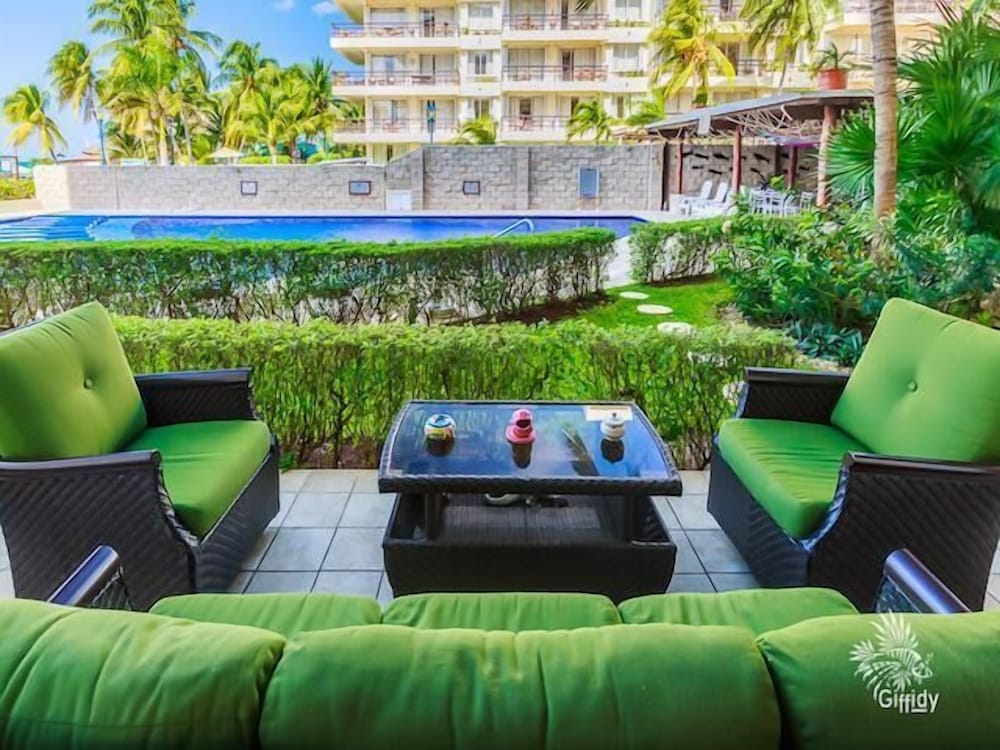 Фото Ixchel - Ground Floor One Bedroom Suite 2108