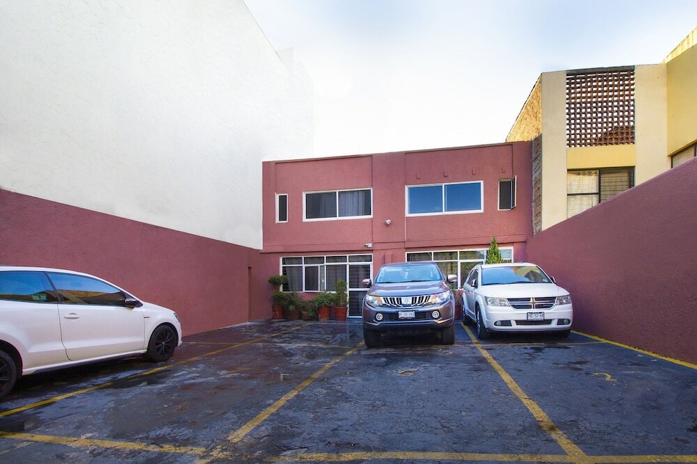 Фото Oyo Hotel Brazil, Guadalajara, Estadio Jalisco