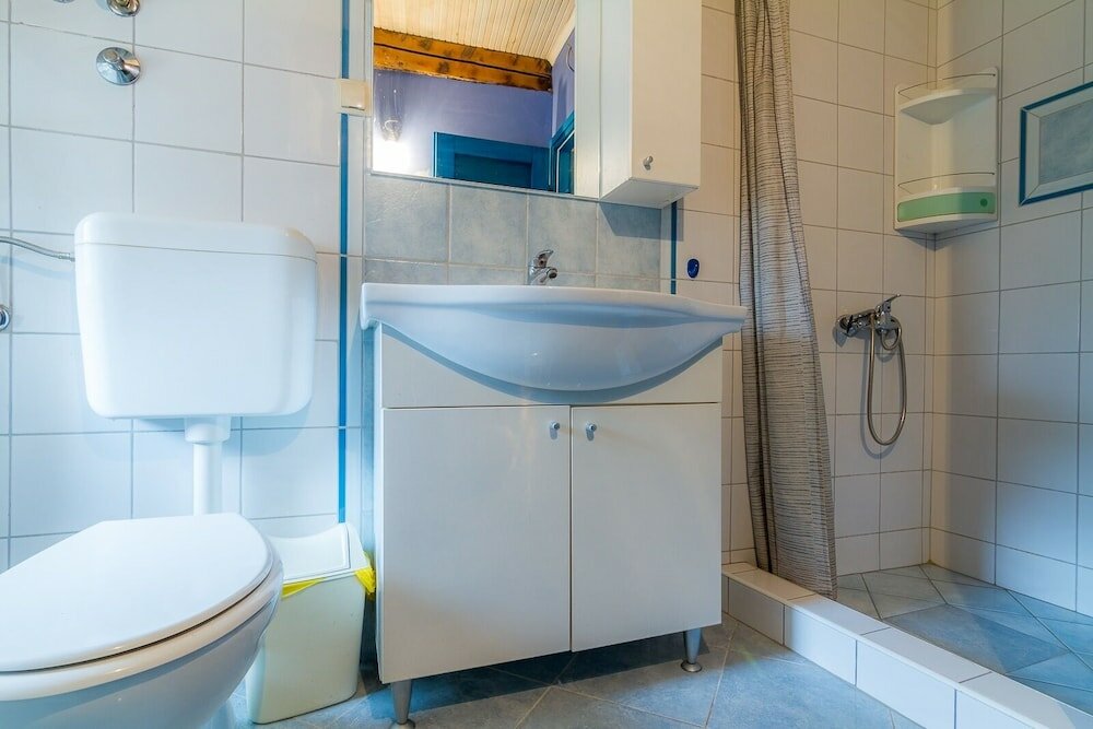 Фото Anđeli - Nice and Comfortable House - H