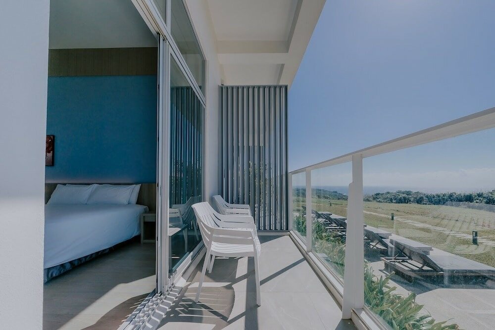 Фото Sunlight on the peninsula