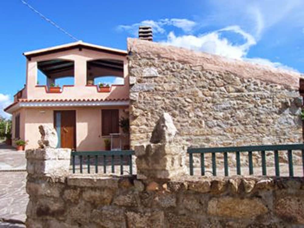 Фото Agriturismo B&b Domo De Resteblas