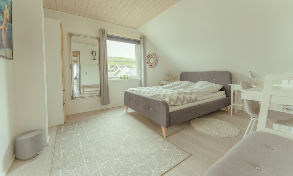 Фото Great 3 Br Loft Apt - Views-Free Parking