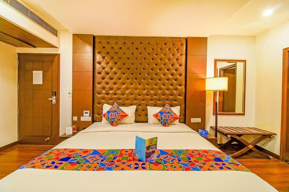 Фото Hotel Wti Airport