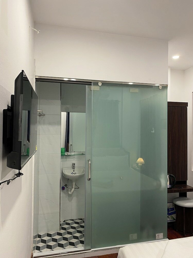 Фото Hanoi Adela Hotel