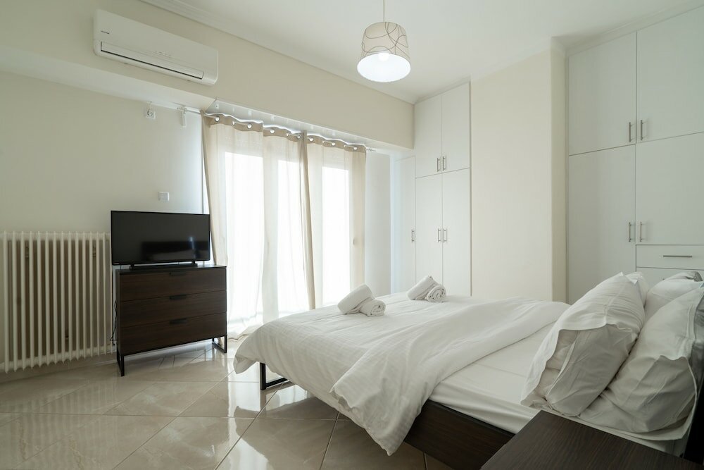 Фото Fotomara sunny and colourful apartment