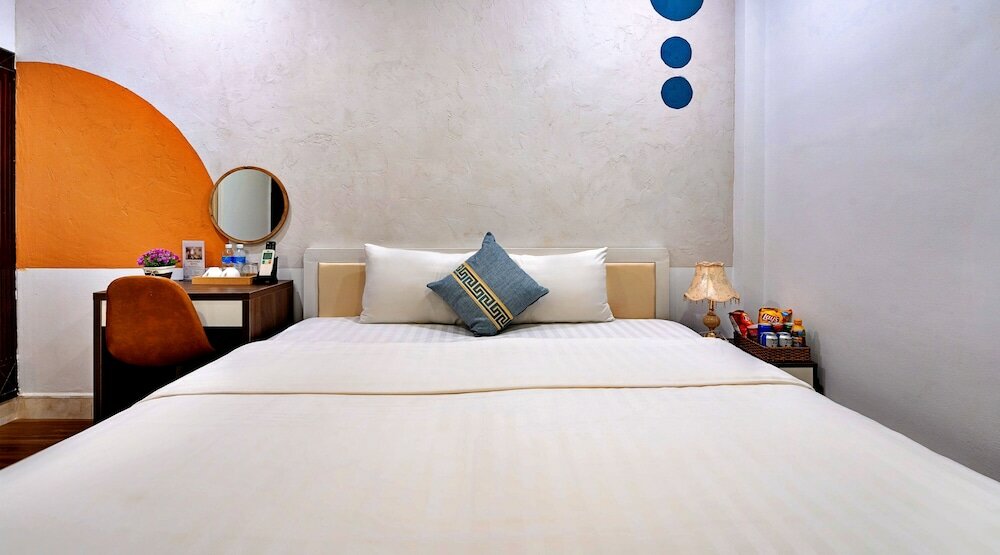 Фото Hanz Cosmos Central Hotel