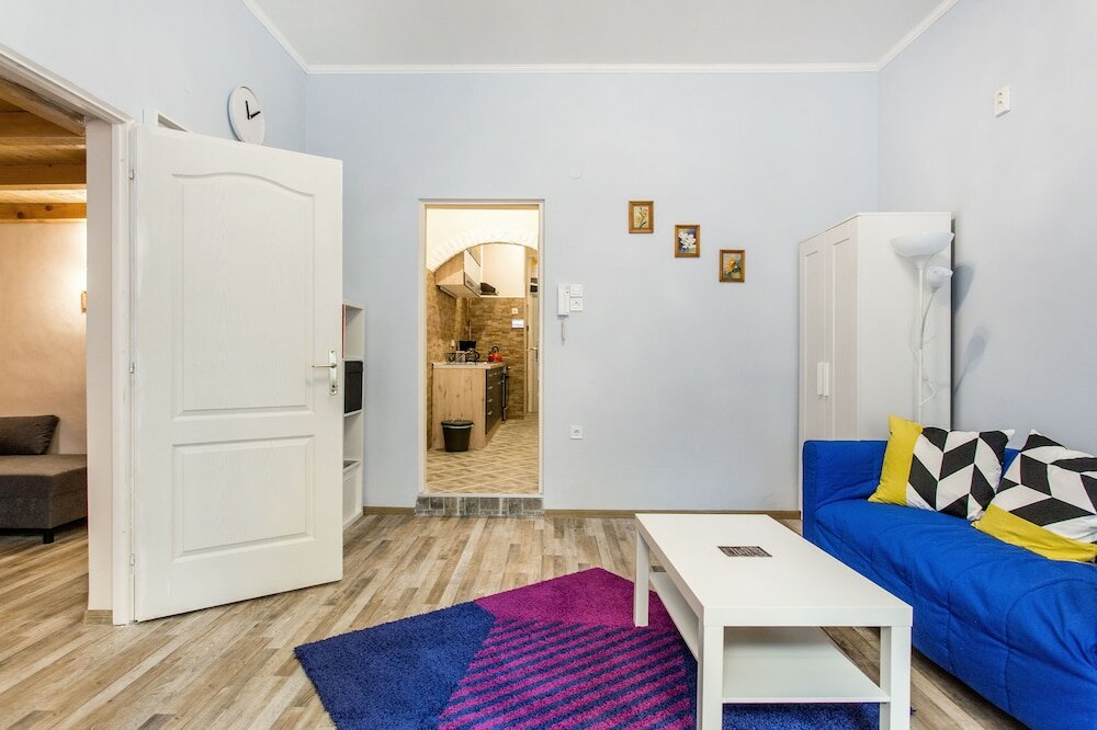 Фото Vorosmarty 73 Apartment