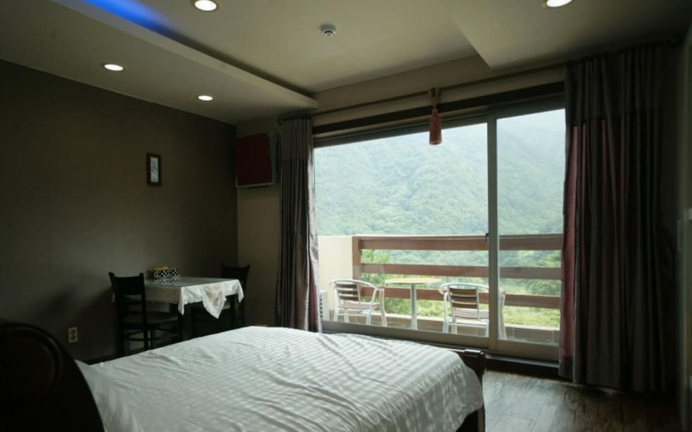 Фото Yangyang Denver House Pension