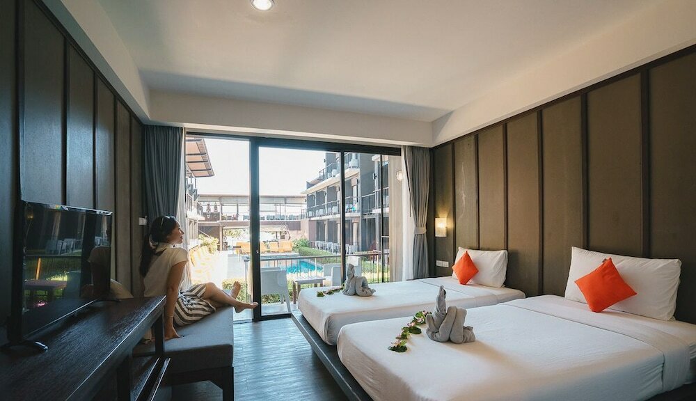 Фото La Lune Beach Resort