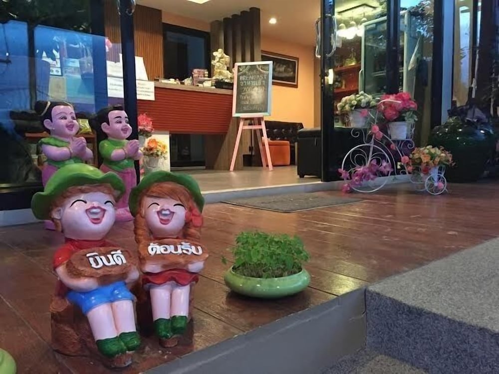 Фото Villa Thiwa Hotel