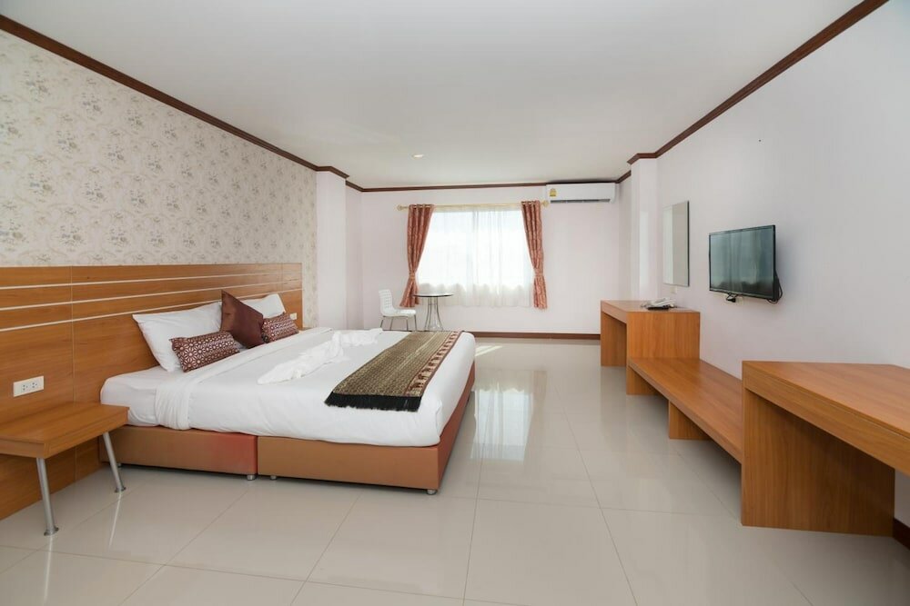 Фото Regenta Central Residency