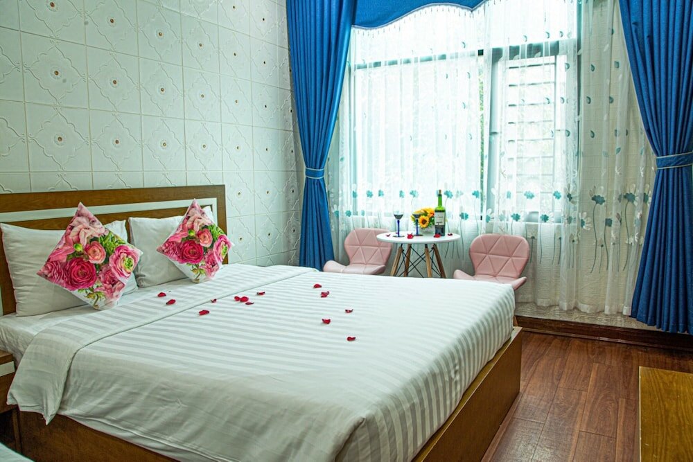 Фото Khách sạn Hướng Dương