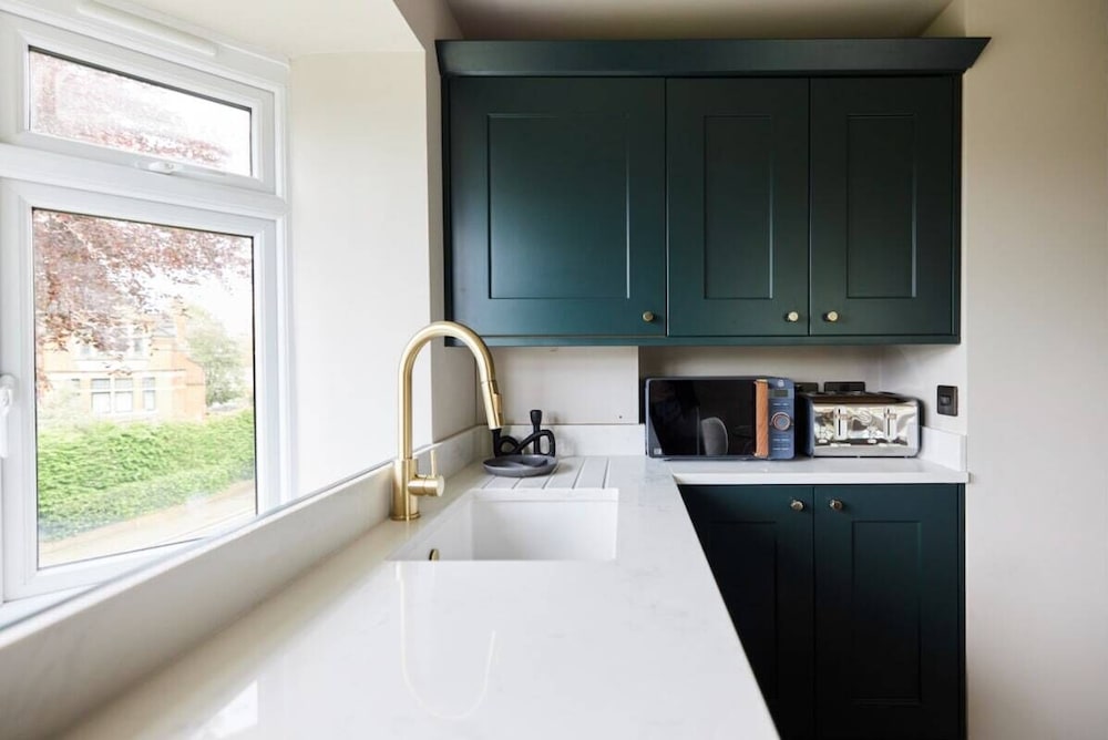 Фото The Wandsworth Loft - Entrancing 2bdr Flat With Garden